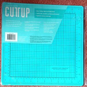 CUT IT UP DOUBLE-SIDED SELF-HEALING MAT 11x11 - NEW IN PACKAGE